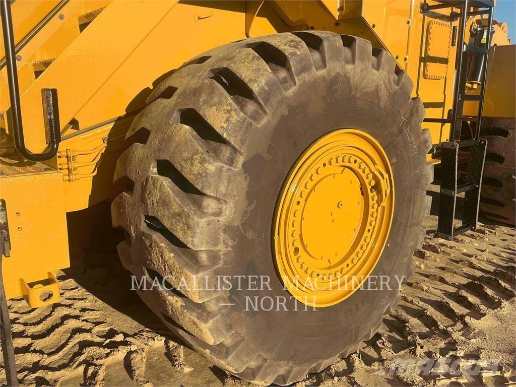CAT 988K Колесни товарачи