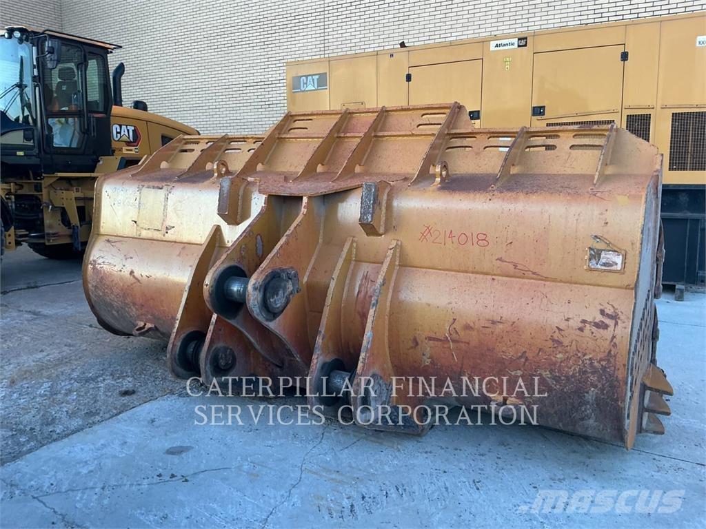 CAT 988K XE Колесни товарачи