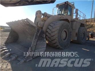 CAT 990 Колесни товарачи