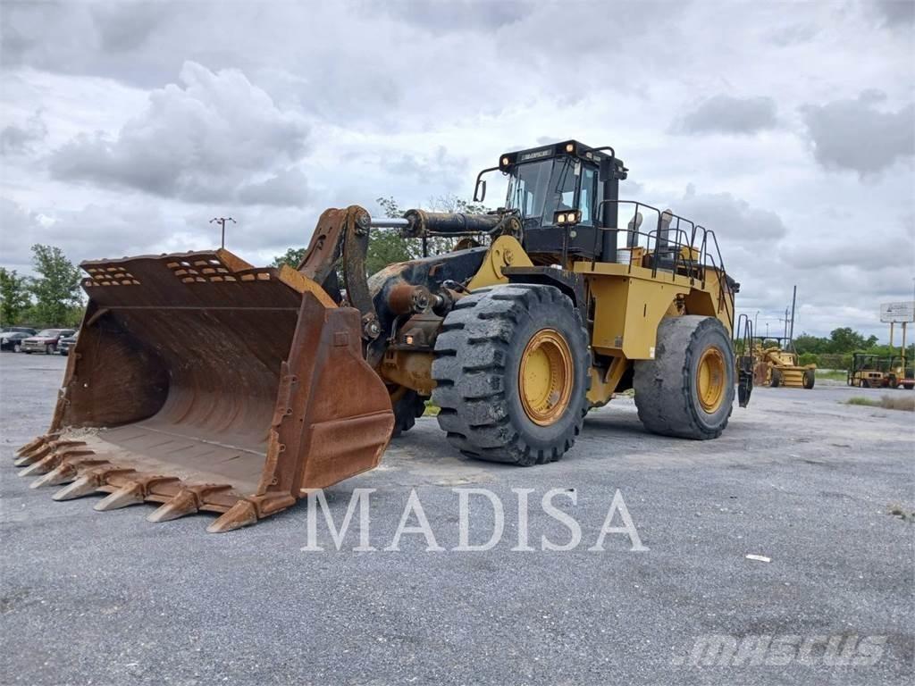 CAT 992G Колесни товарачи