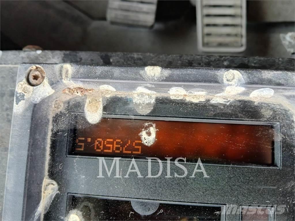 CAT 992G Колесни товарачи