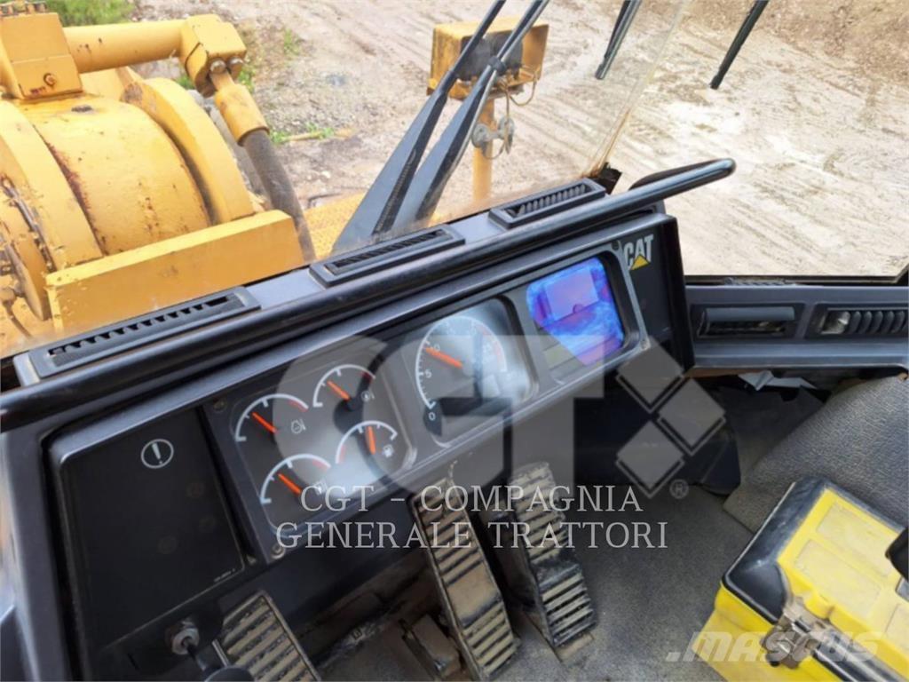 CAT 992G Колесни товарачи