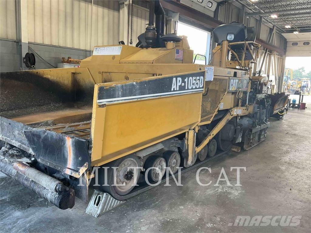 CAT AP-1055D Машини за асфалт