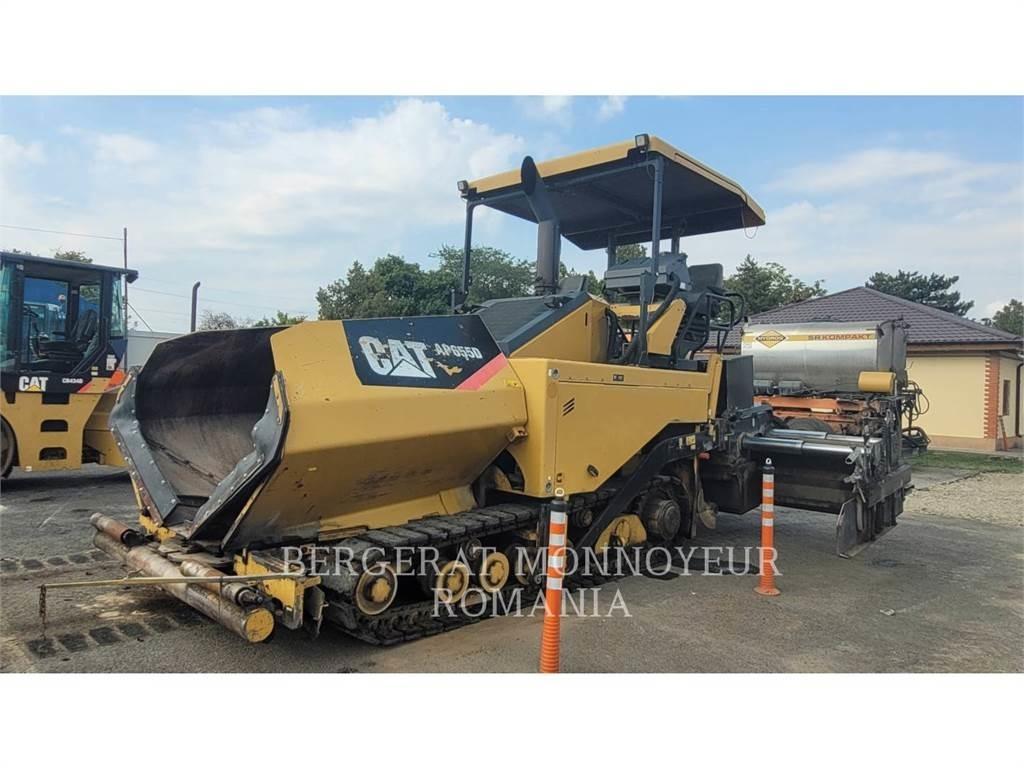 CAT AP-655D Машини за асфалт