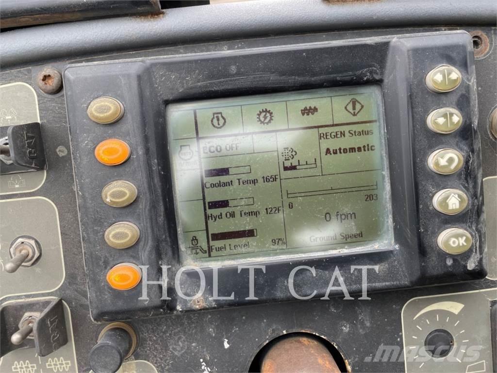 CAT AP1000E Колесни товарачи