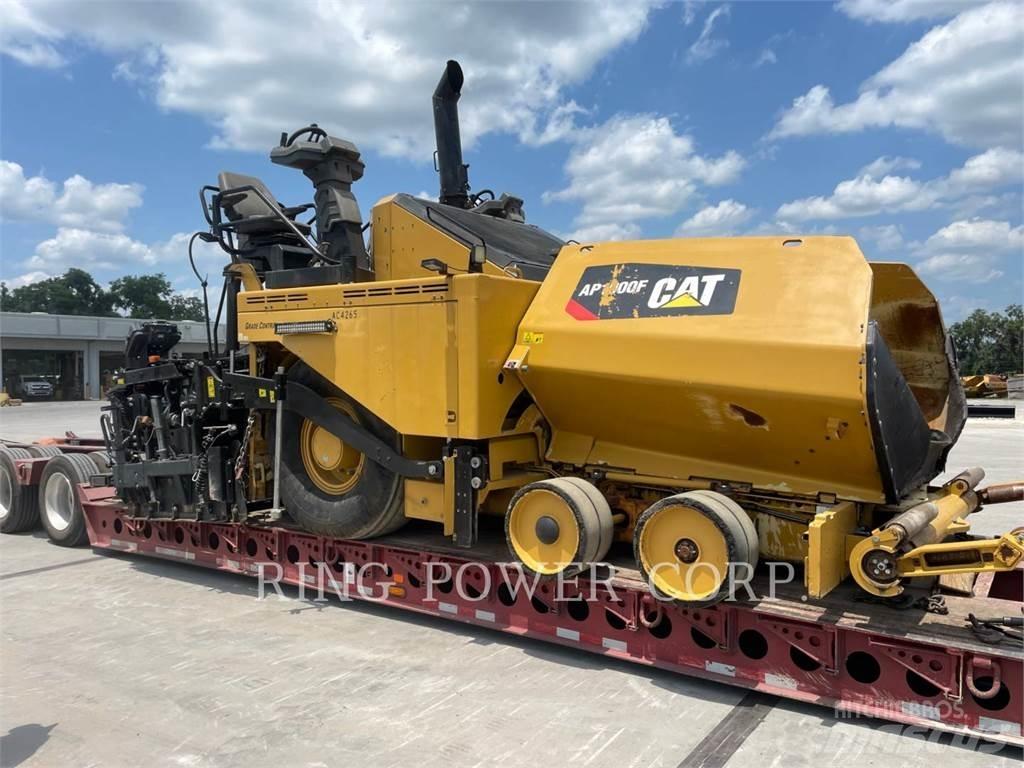 CAT AP1000F Рециклатори на асфалт