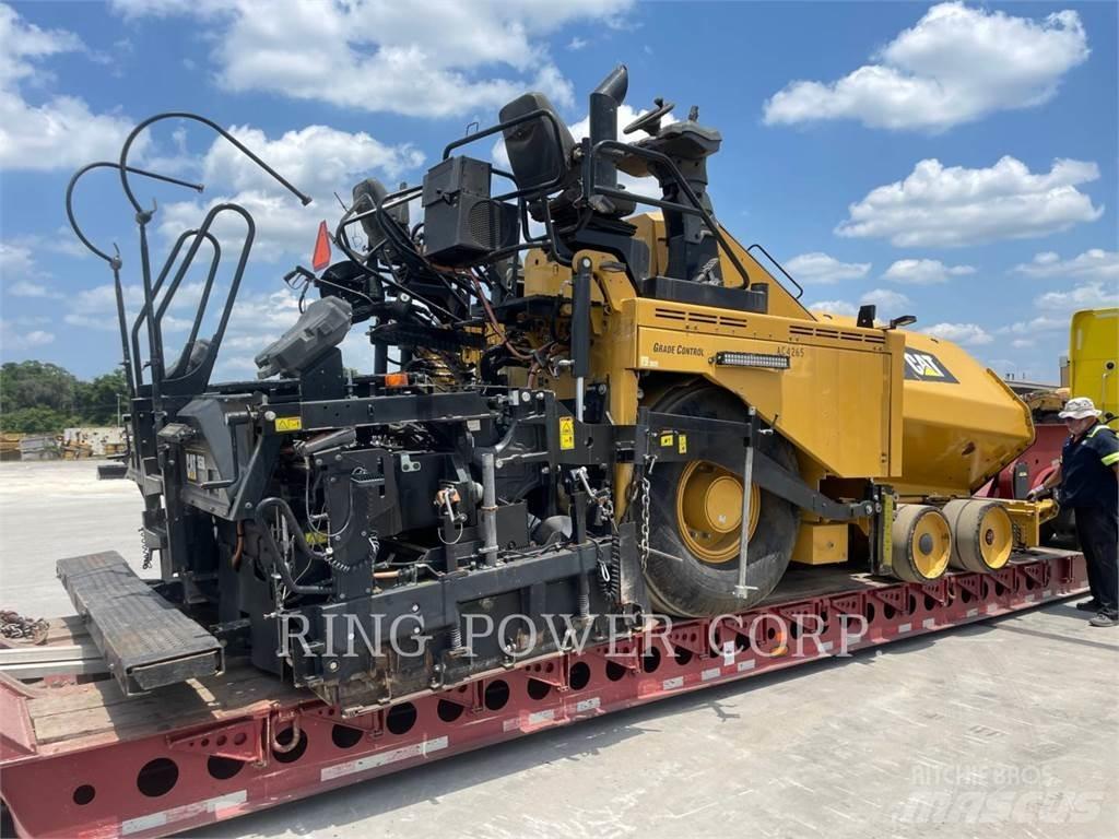 CAT AP1000F Рециклатори на асфалт