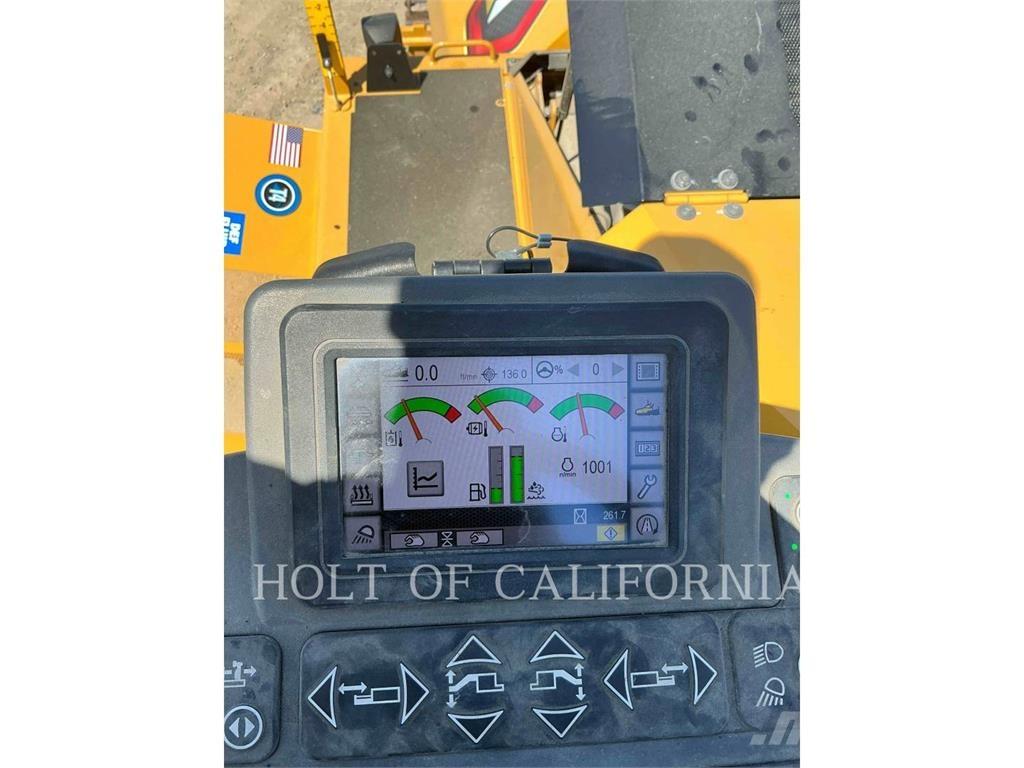 CAT AP1055 Машини за асфалт