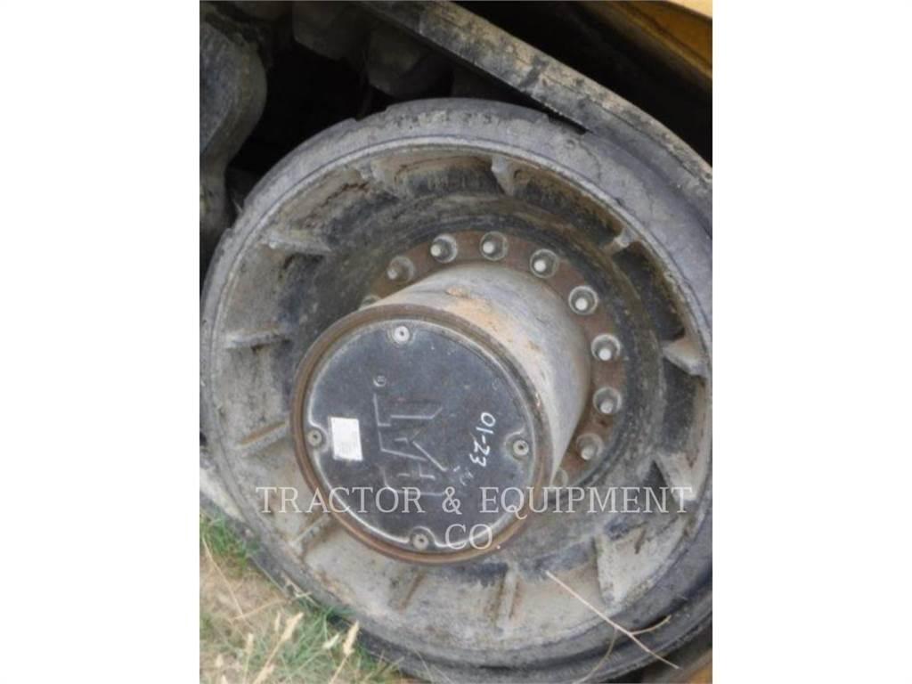 CAT AP1055D Машини за асфалт