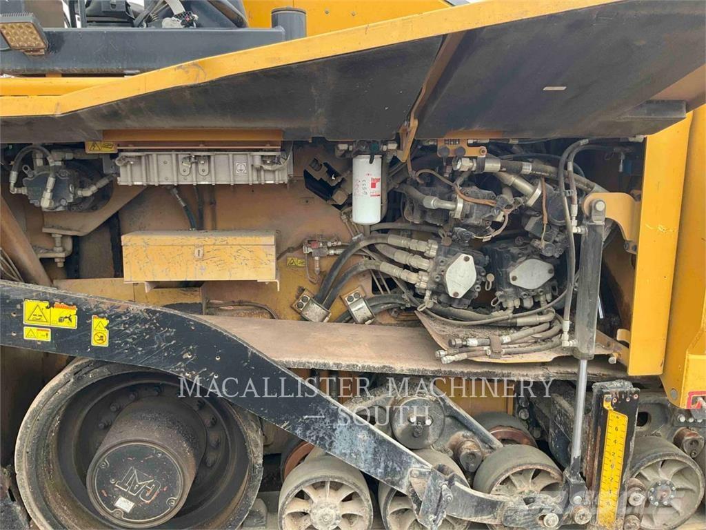 CAT AP1055F Машини за асфалт