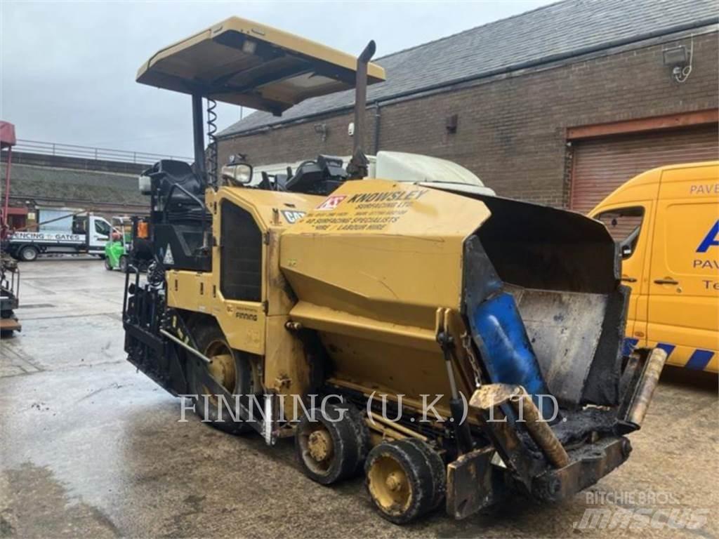 CAT AP300F Машини за асфалт