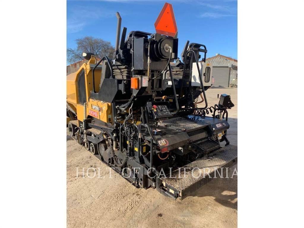 CAT AP355F Машини за асфалт