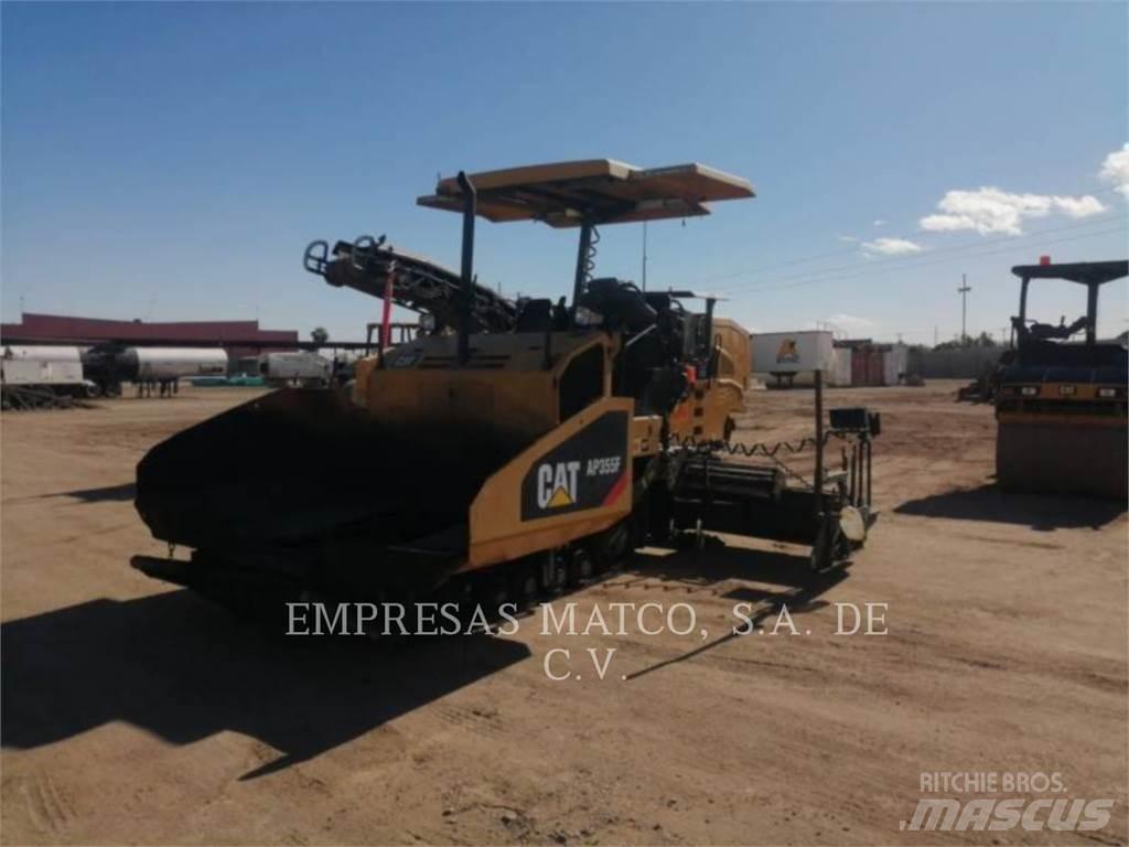 CAT AP355FLRC Машини за асфалт