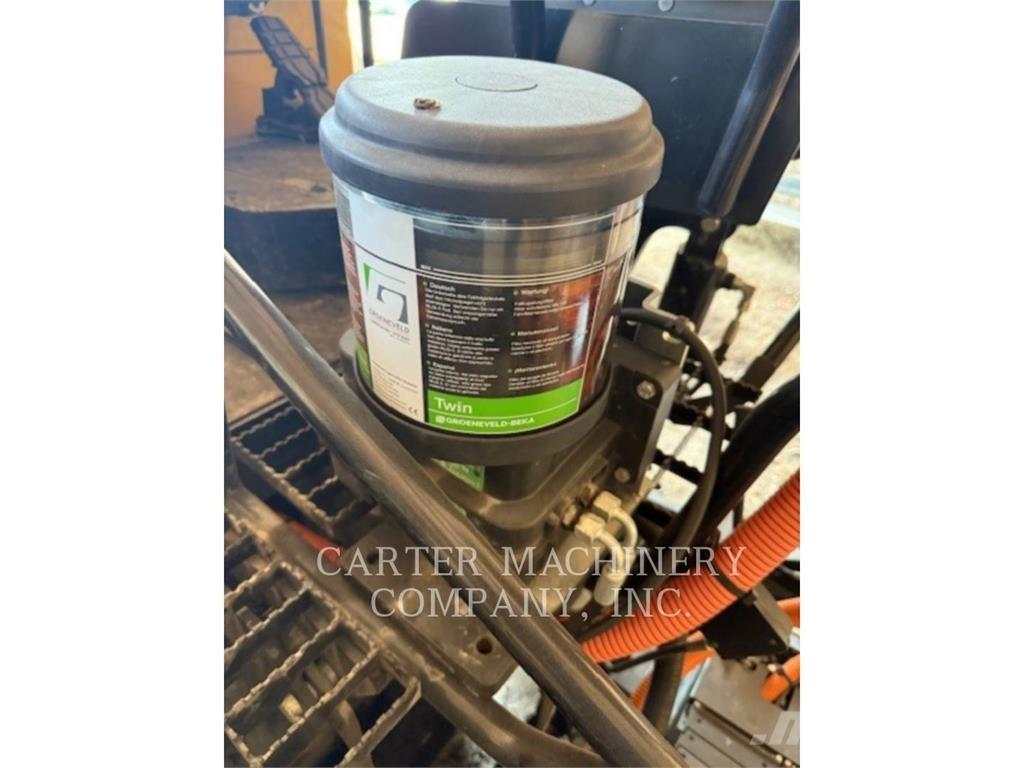 CAT AP455-07 Машини за асфалт