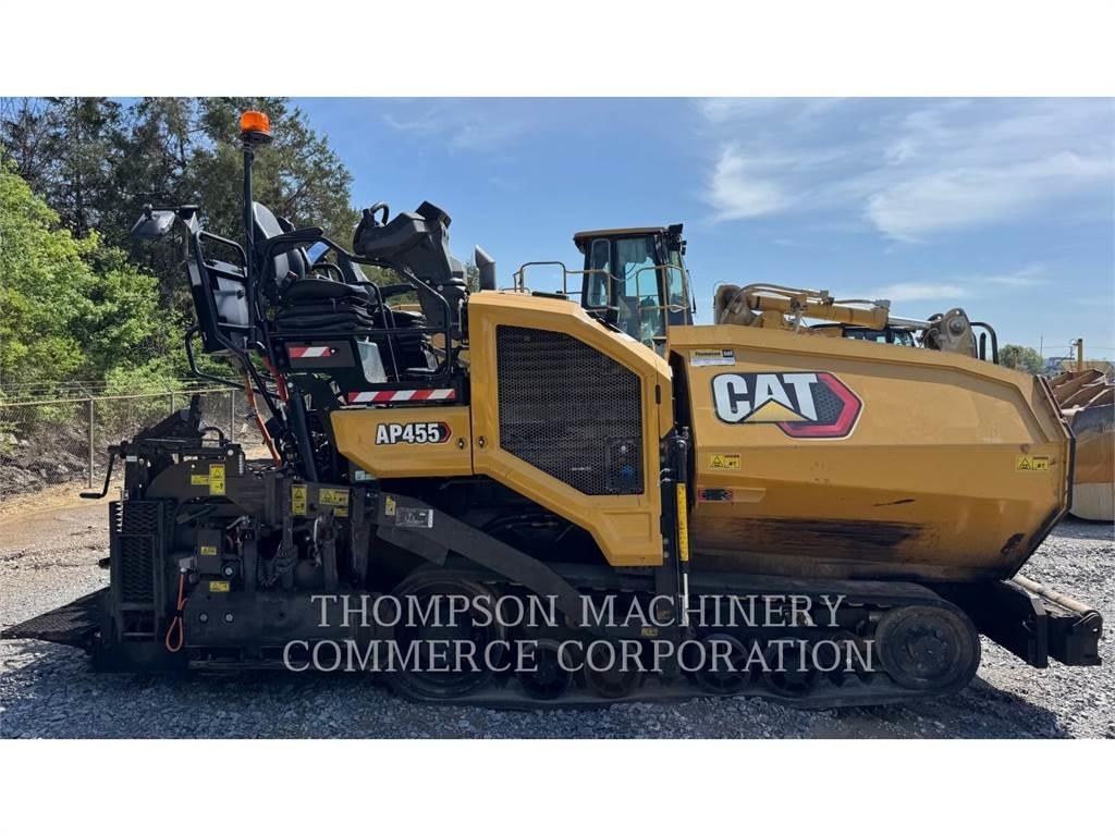 CAT AP45507 Машини за асфалт