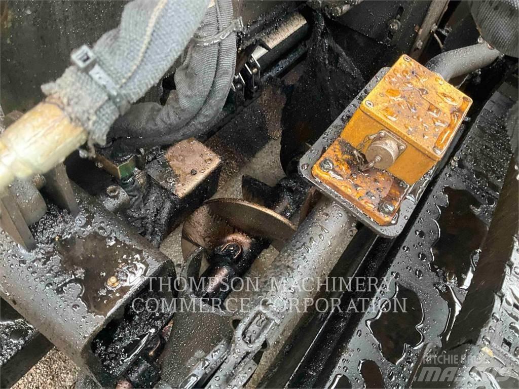 CAT AP45507 Машини за асфалт