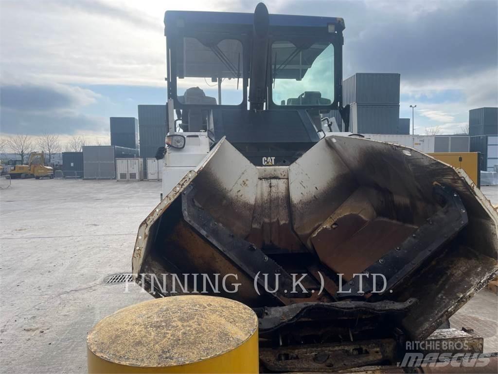 CAT AP500F Машини за асфалт