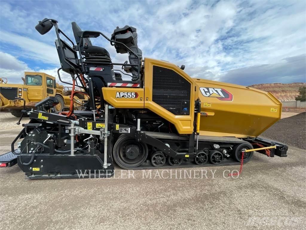 CAT AP555 Машини за асфалт