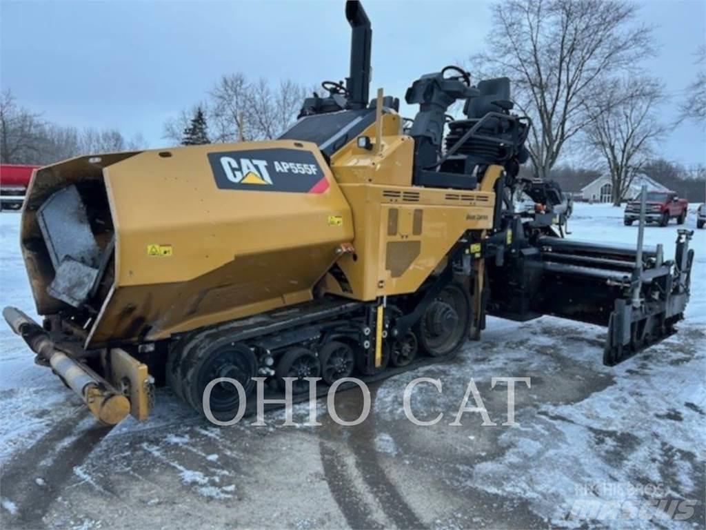CAT AP555F Гудронатори