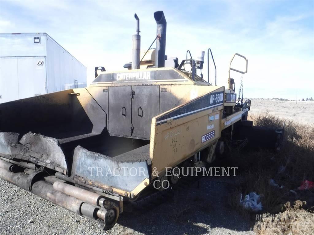 CAT AP650B Машини за асфалт