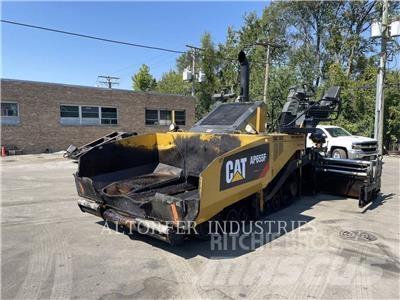CAT AP655F Машини за асфалт