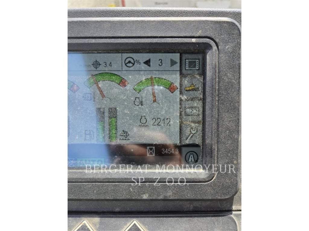 CAT AP655F Машини за асфалт