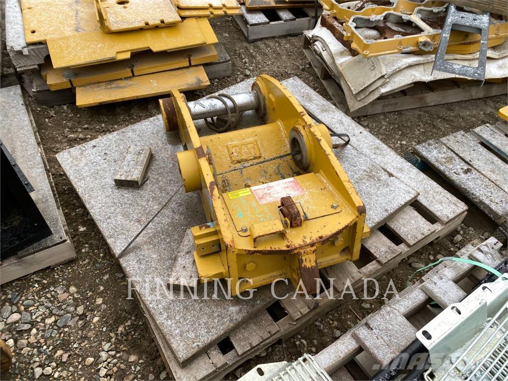 CAT ATTACHMENTS 323 Бързи съединители