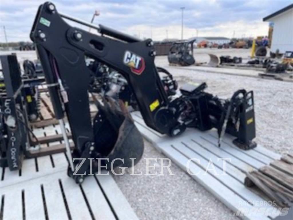 CAT BH130 Товарачи със заден ескаватор