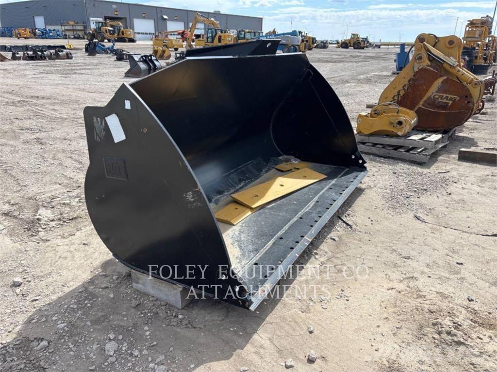 CAT BK38F38GP Колесни товарачи