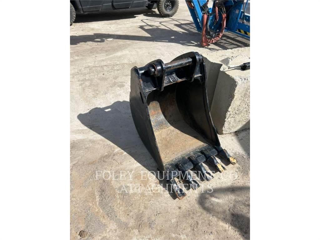 CAT BK420P24 Товарач със заден ексватор
