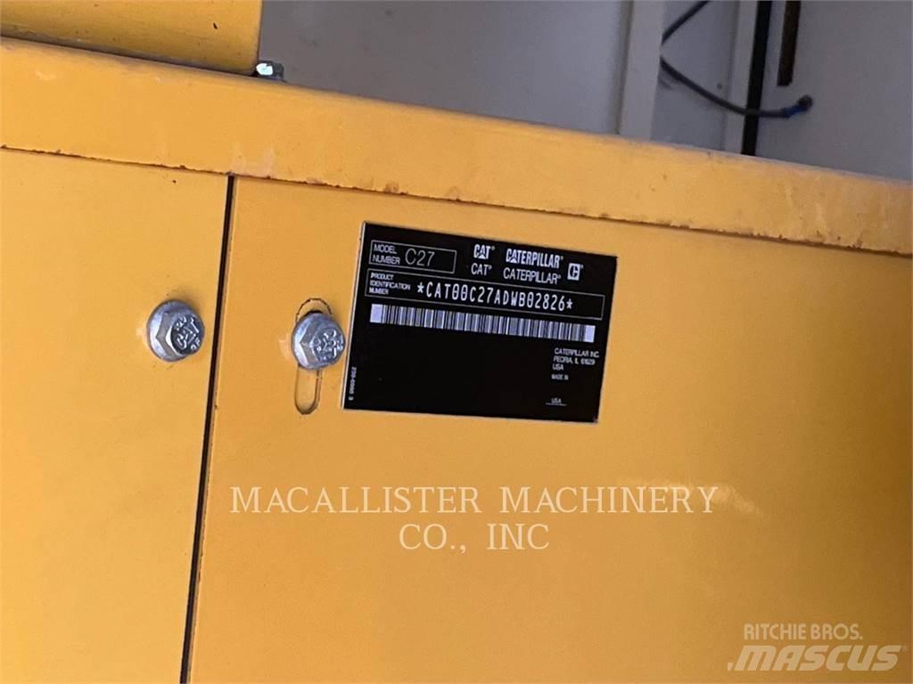 CAT C27 Дизелови генератори
