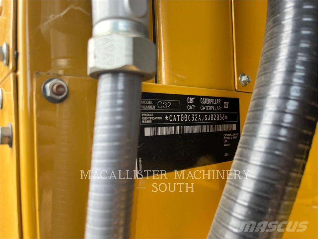 CAT C32 Дизелови генератори

