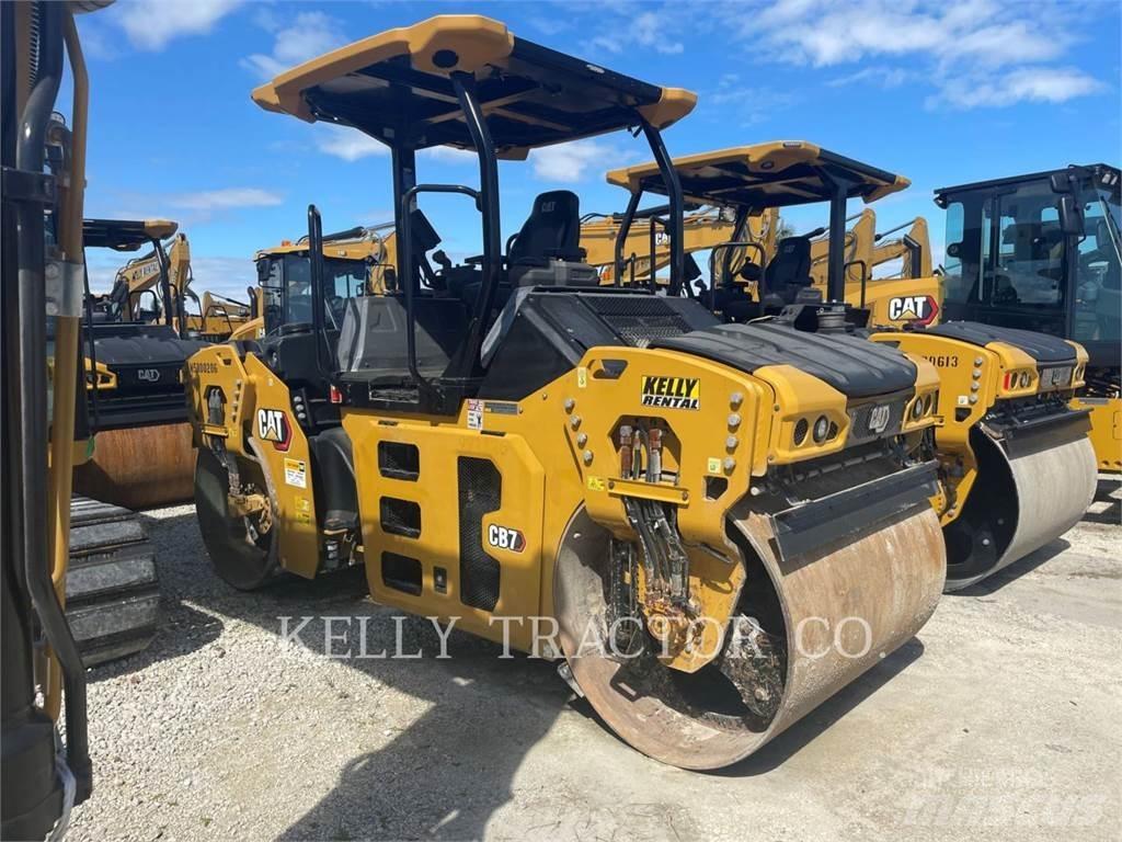 CAT CB 7 Двойни барабанни ролки
