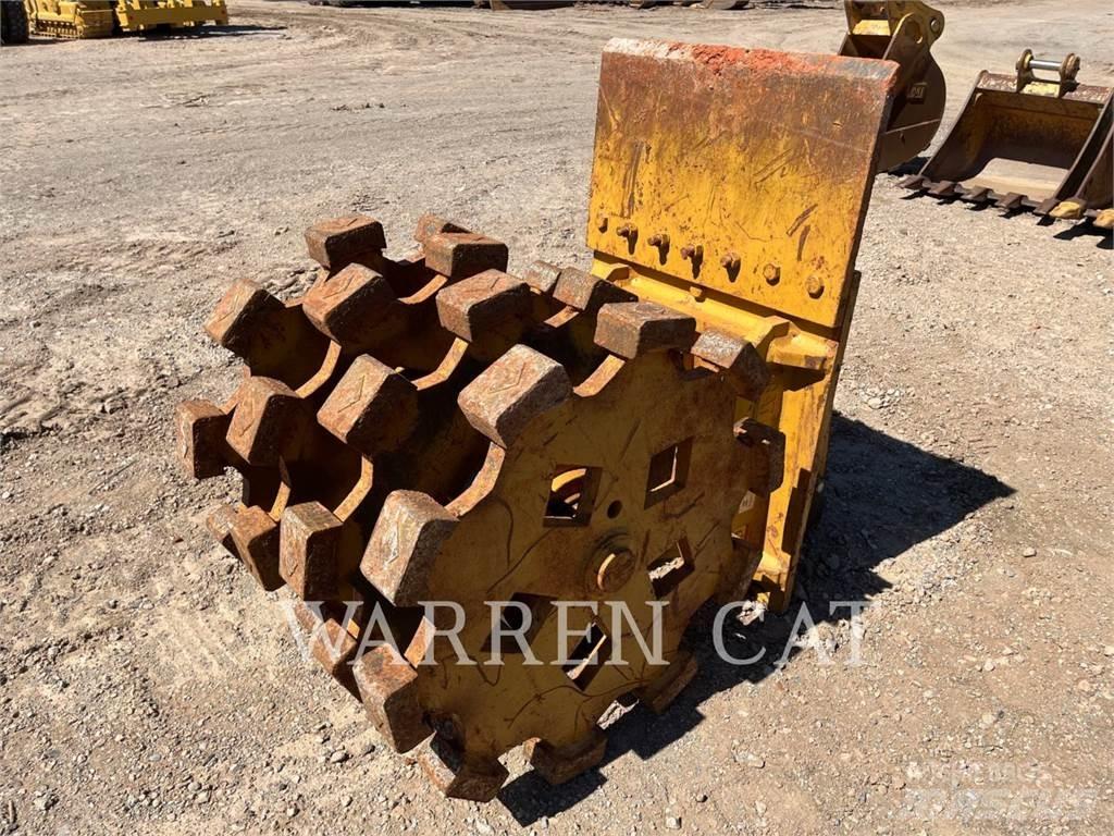 CAT CB WHEEL 36 Строителство - Други