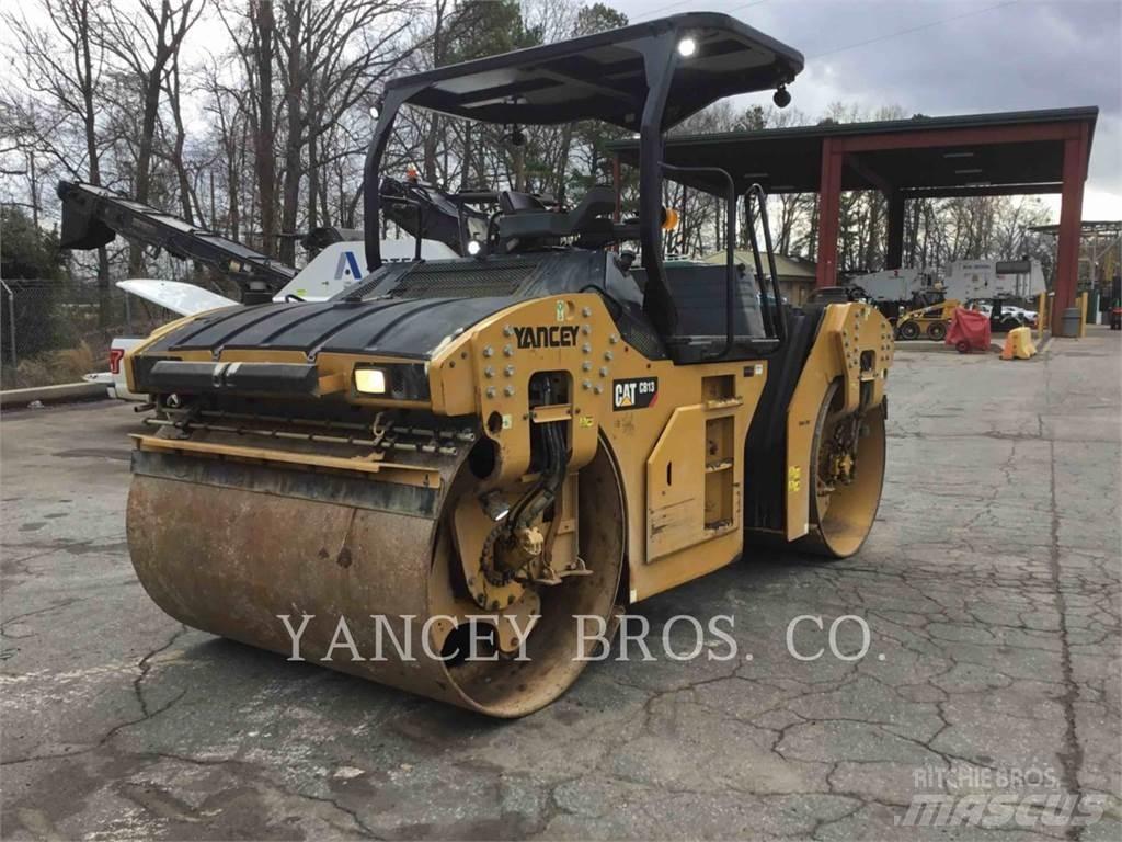 CAT CB13 Уплътнители за почва
