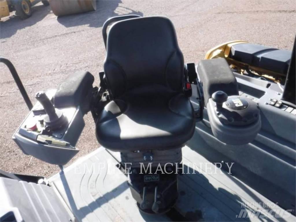 CAT CB13 Двойни барабанни ролки
