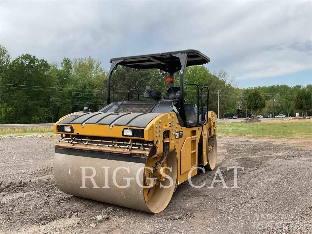 CAT CB13 Уплътнители за почва
