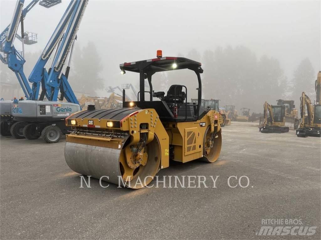 CAT CB13 Машини за асфалт