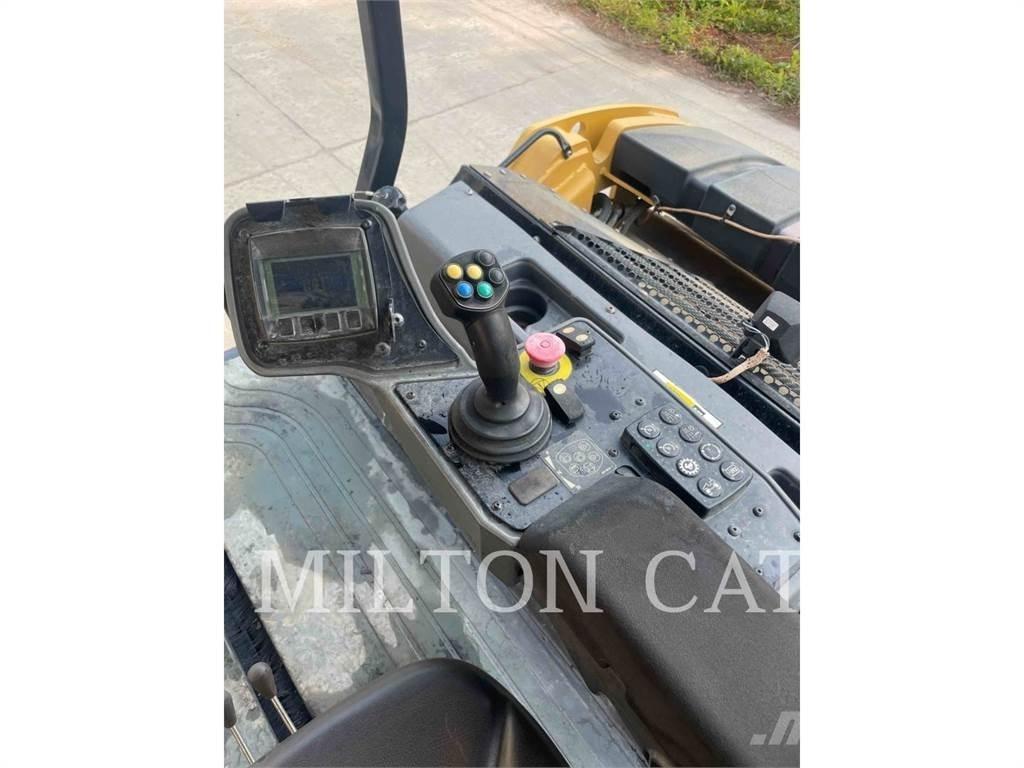 CAT CB15 Уплътнители за почва
