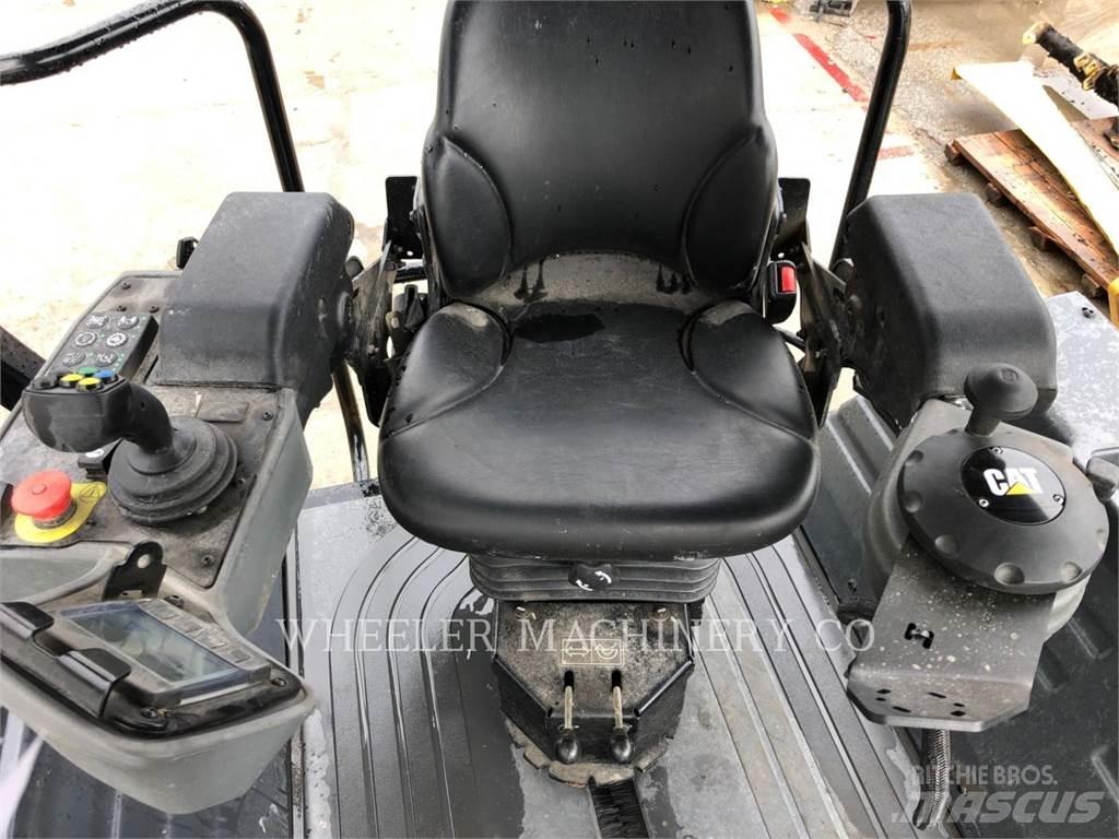 CAT CB15 CW Двойни барабанни ролки
