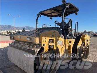 CAT CB15 CW VV Двойни барабанни ролки

