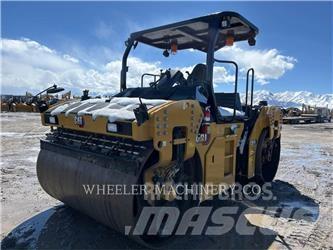CAT CB15 CW VV Двойни барабанни ролки
