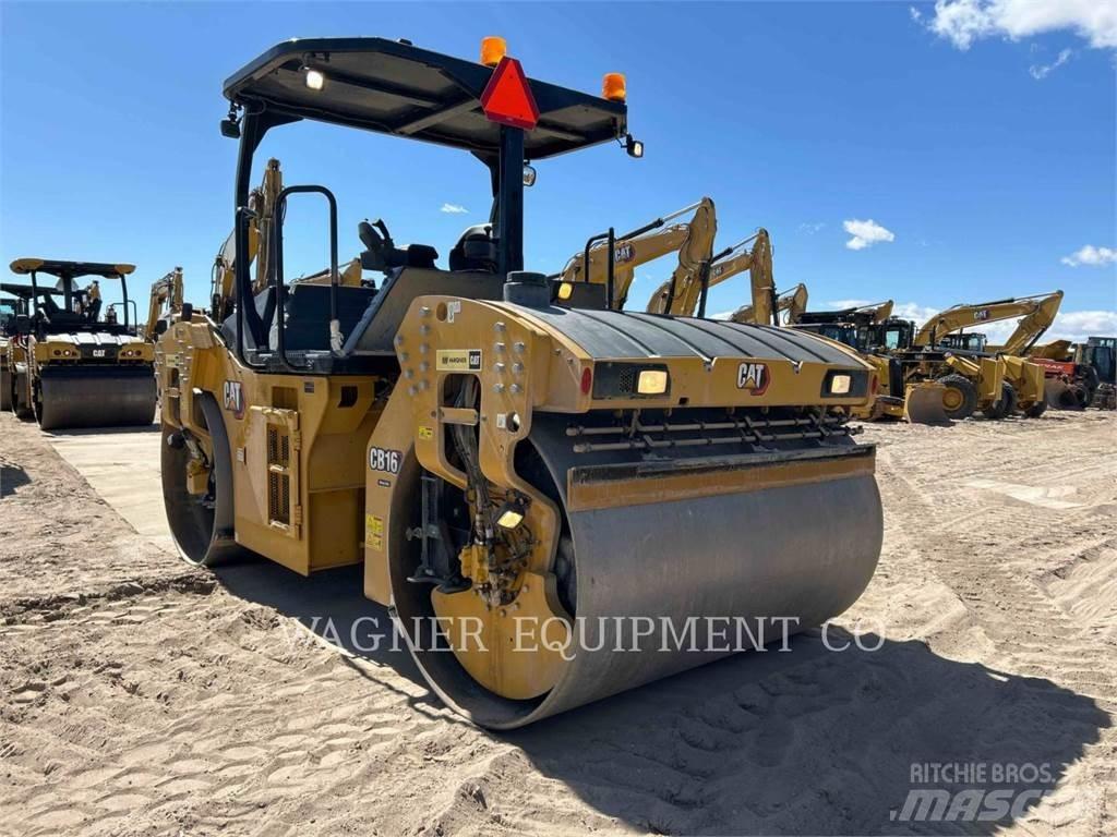CAT CB16 Уплътнители за почва
