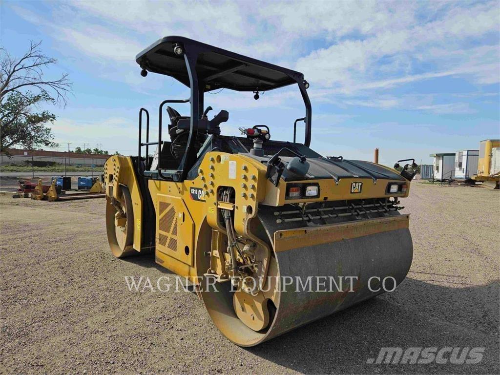 CAT CB16 Машини за асфалт