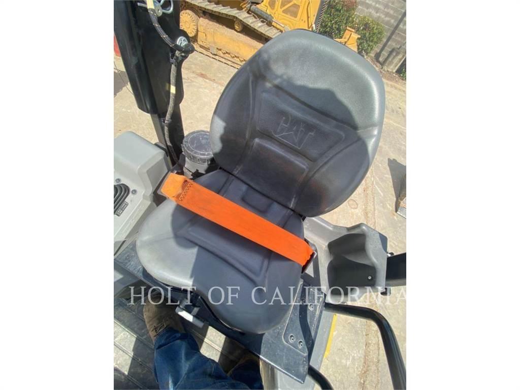 CAT CB2.5 GC Уплътнители за почва
