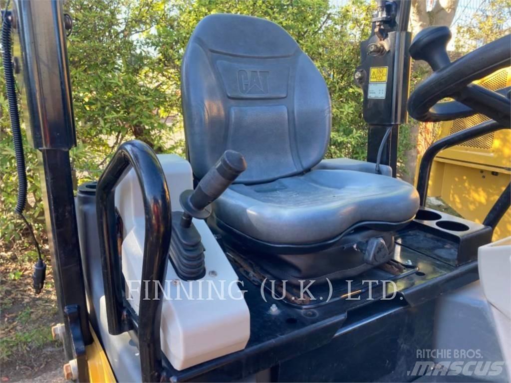 CAT CB2.7 Уплътнители за почва
