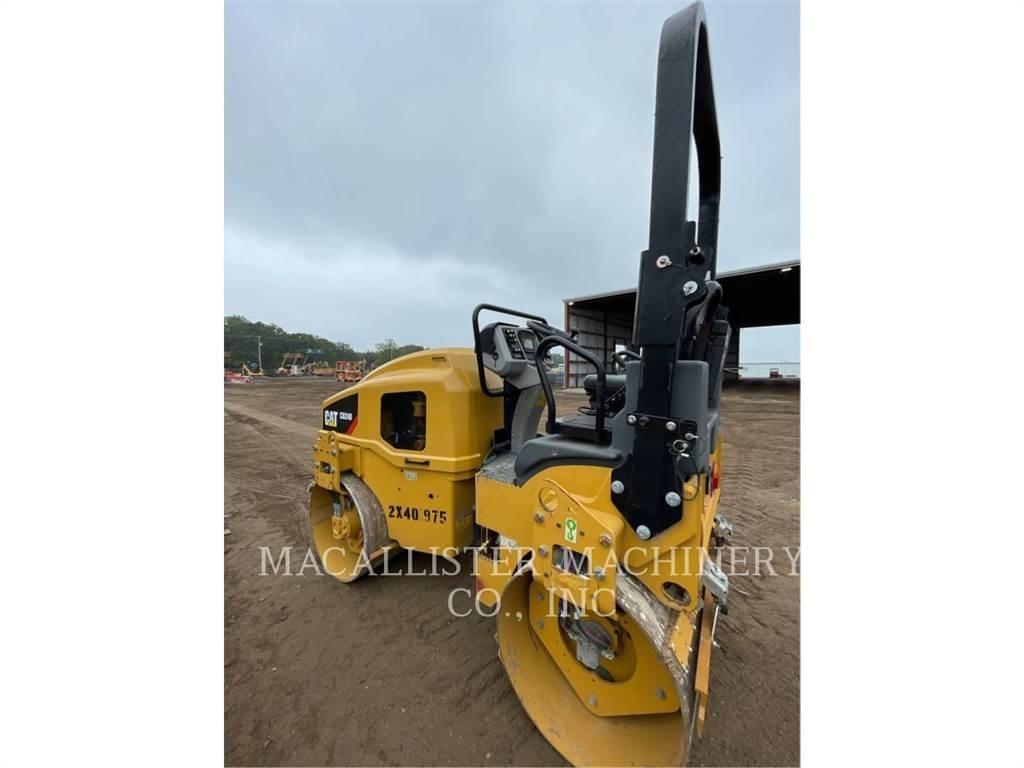 CAT CB24B Двойни барабанни ролки
