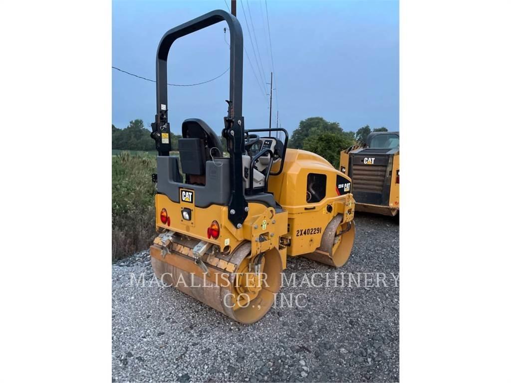CAT CB24B Двойни барабанни ролки

