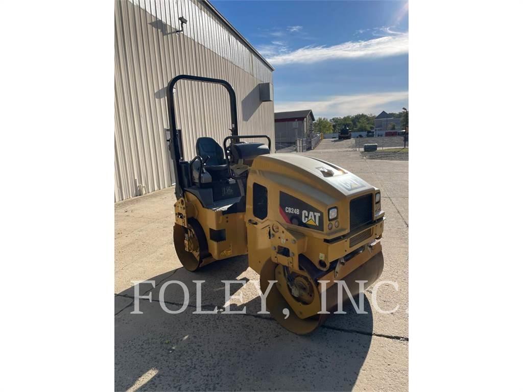 CAT CB24B Двойни барабанни ролки
