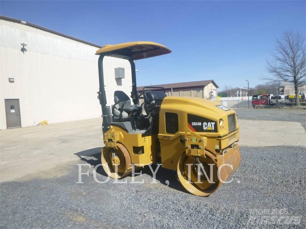 CAT CB24B Двойни барабанни ролки
